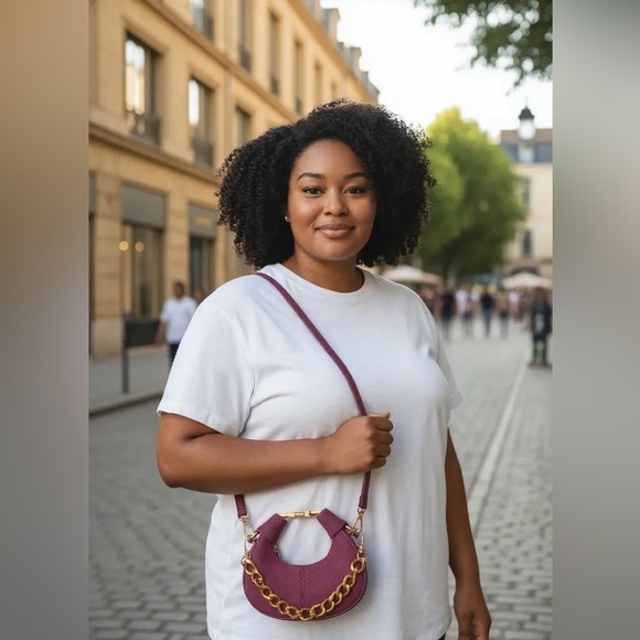 Burgundy Mini Bag with Chunky Chain - Picture 6 of 6